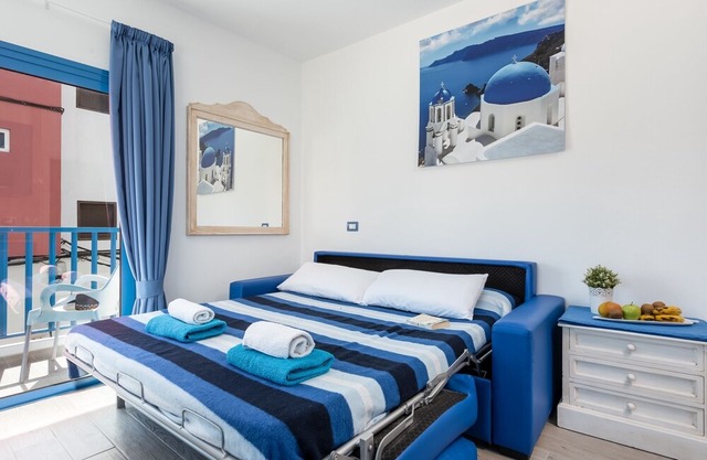 C3 Authentic Guest House Room with kitchenette