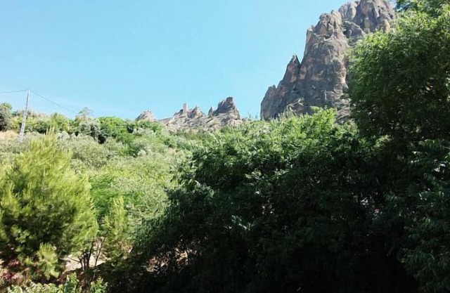 Casas La Piedra De People 