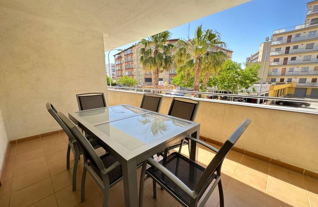 Drugstore A C - Three Bedroom Apartment, Sleeps 8