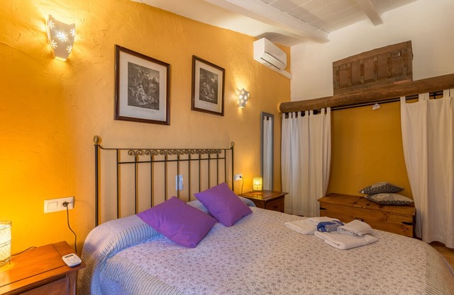 Finca for 4 people, in the nature reserve in the mountains, Vista Mar