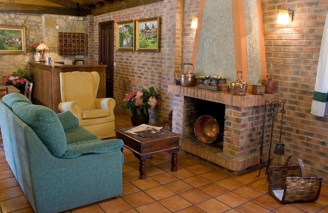 Hotel Rural Entremontes