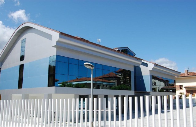 Hotel Villa Rosario II, Edificio Moderno