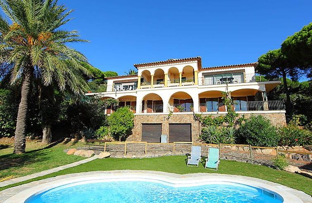 House ∙ 3 bedrooms ∙ 6 guests