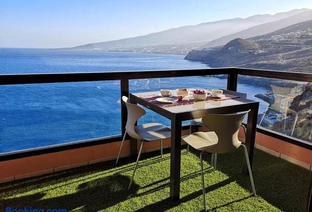 Magnific Flat With Panoramic Sea Views