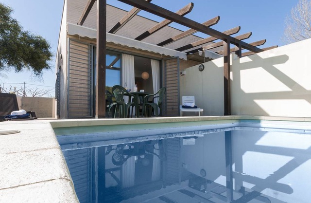 PREMIUM 21 - Villa for 5 people in Oliva Nova.