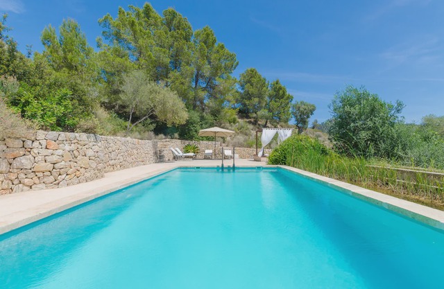 Puig De Garrafa - Four Bedroom Villa, Sleeps 8