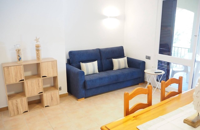 Renovated apartment 2 minutes from the beach