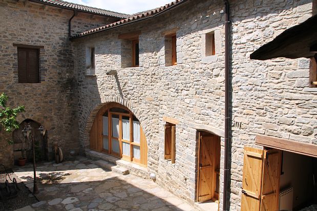 Rural apartment El Corral de Villacampa for 4 people
