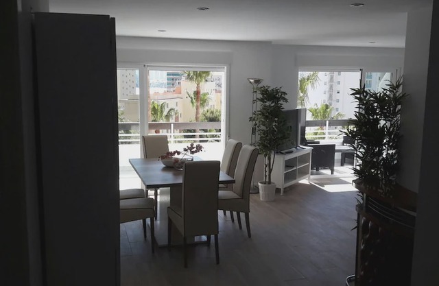 Spacious and stylish apartment near the beach in benidorm