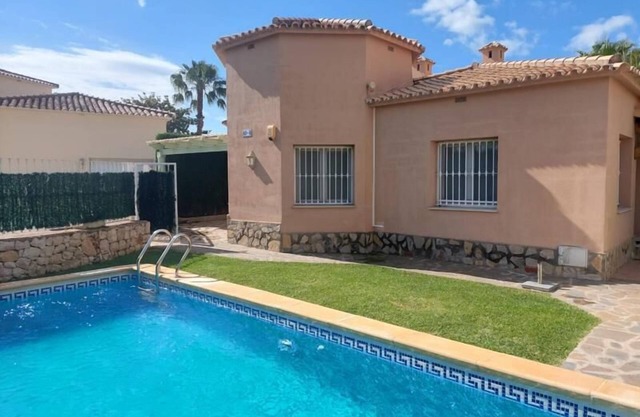 Villa GOLF & PLAYA II on the beach of Oliva Nova
