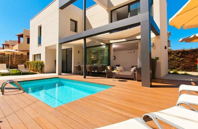 Villa Jade I