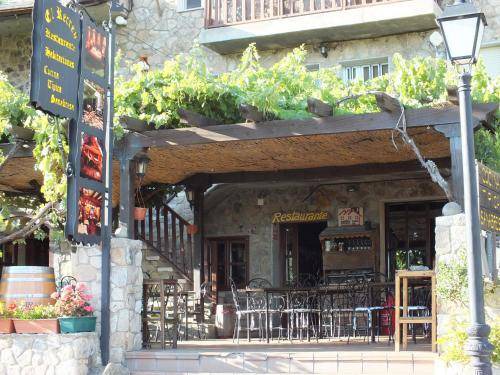 San Martin de Castaneda House | 100 m² House ∙ 3 bedrooms ∙ 8 guests