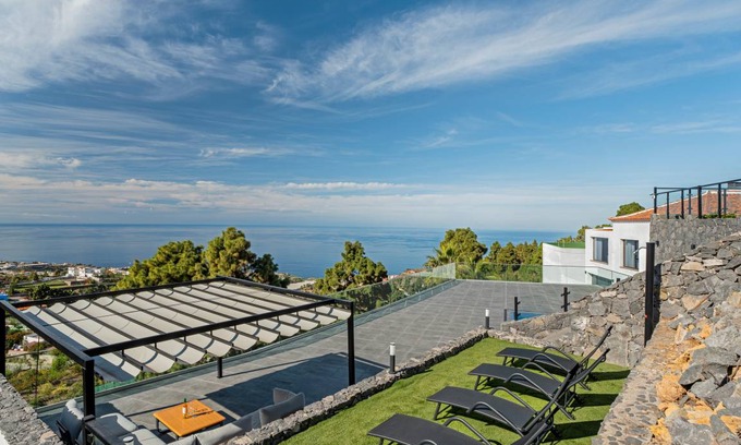 Buen Paso Ski Chalet | 100 m² Chalet ∙ 3 bedrooms ∙ 6 guests