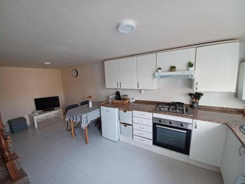 Callobre House | 100 m² House ∙ 3 bedrooms ∙ 6 guests