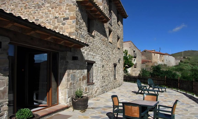 Bretun House | 100 m² House ∙ 3 bedrooms ∙ 6 guests