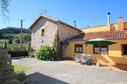 Villaviciosa House | 100 m² House ∙ 4 bedrooms ∙ 8 guests