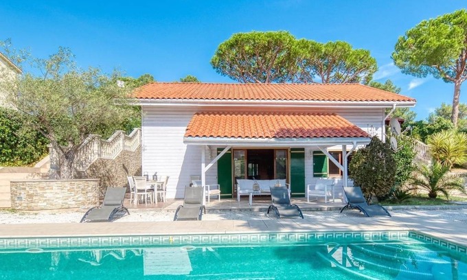 Condado del Jaruco Villa | 100 m² Villa ∙ 4 bedrooms ∙ 10 guests