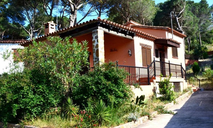 Begur Villa | 101 m² Villa ∙ 3 bedrooms ∙ 5 guests
