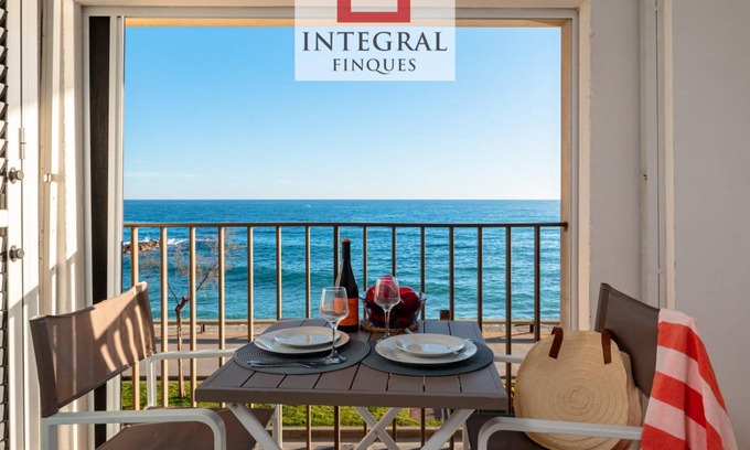 Sant Antoni de Calonge Apartment | 105 m² Apartment ∙ 3 bedrooms ∙ 6 guests