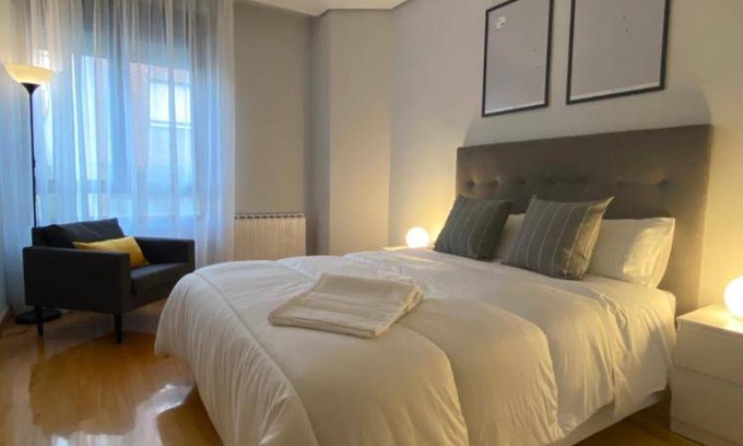 Albelda de Iregua Apartment | 110 m² Apartment ∙ 4 bedrooms ∙ 8 guests