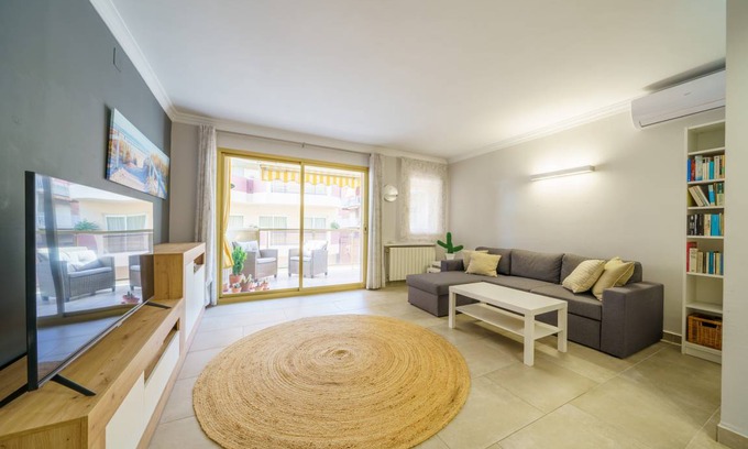 Pineda de Mar Apartment | 110 m² Apartment ∙ 3 bedrooms ∙ 7 guests