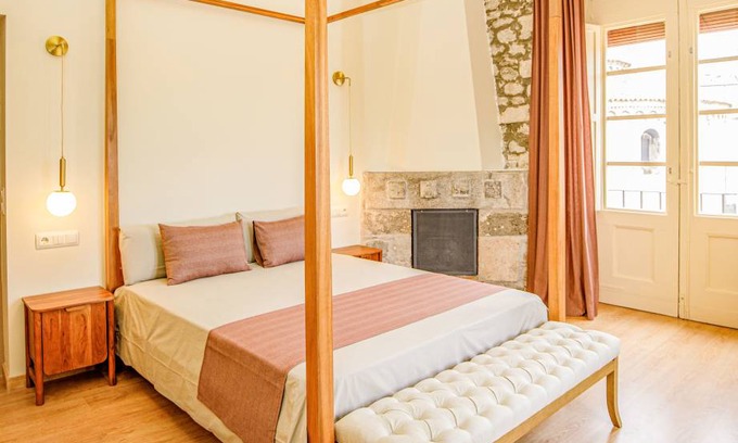 Besalu Apartment | 110 m² Apartment ∙ 3 bedrooms ∙ 6 guests