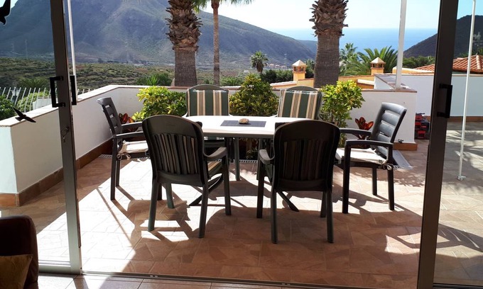 Chayofa House | 110 m² House ∙ 2 bedrooms ∙ 3 guests