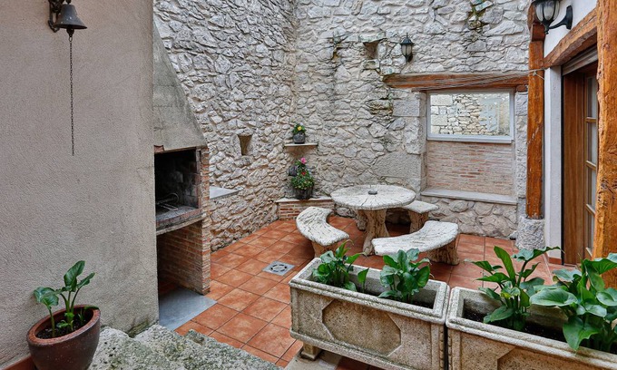 Canalejas de Penafiel House | 120 m² House ∙ 5 bedrooms ∙ 10 guests