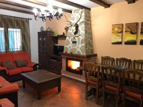 Zarzuela del Pinar House | 120 m² House ∙ 4 bedrooms ∙ 8 guests