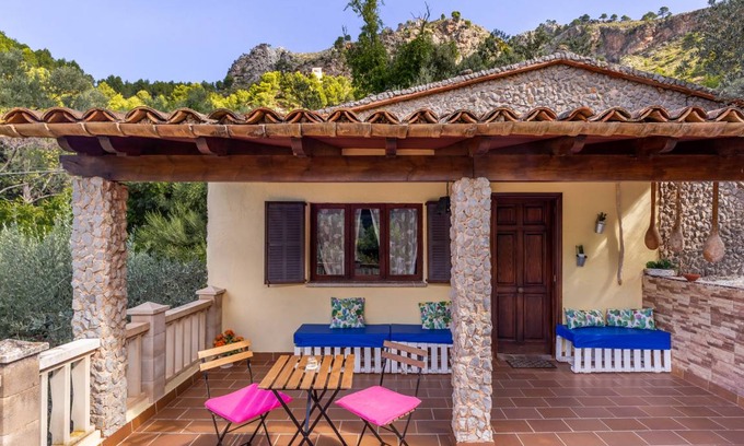 Escorca House | 120 m² House ∙ 3 bedrooms ∙ 6 guests