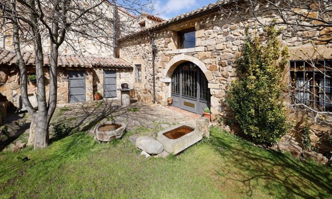 Almajano House | 120 m² House ∙ 3 bedrooms ∙ 7 guests
