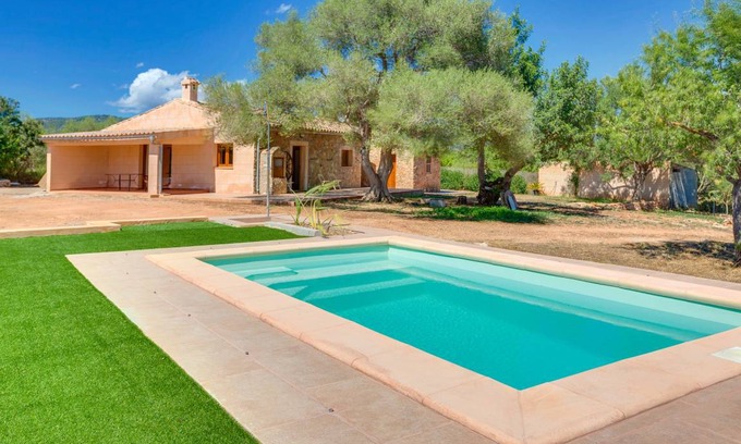 Calvia Villa | 120 m² Villa ∙ 3 bedrooms ∙ 6 guests