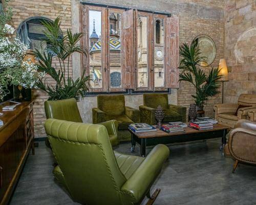Zaragoza Old Town Apartment | 128 m² Apartment ∙ 6 bedrooms ∙ 12 guests