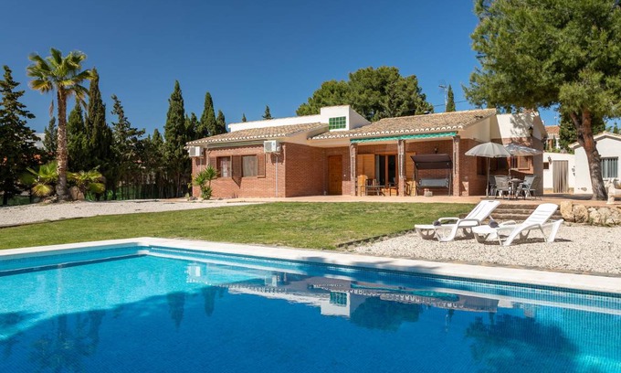 Hoya de los Patos Ski Chalet | 135 m² Chalet ∙ 3 bedrooms ∙ 6 guests