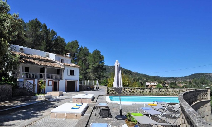 Esporles House | 136 m² House ∙ 4 bedrooms ∙ 6 guests