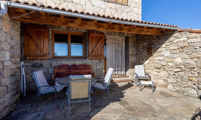 Navarredonda de Gredos House | 140 m² House ∙ 3 bedrooms ∙ 6 guests