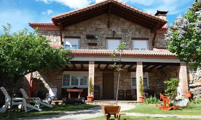 Navarredonda de Gredos House | 150 m² House ∙ 4 bedrooms ∙ 8 guests