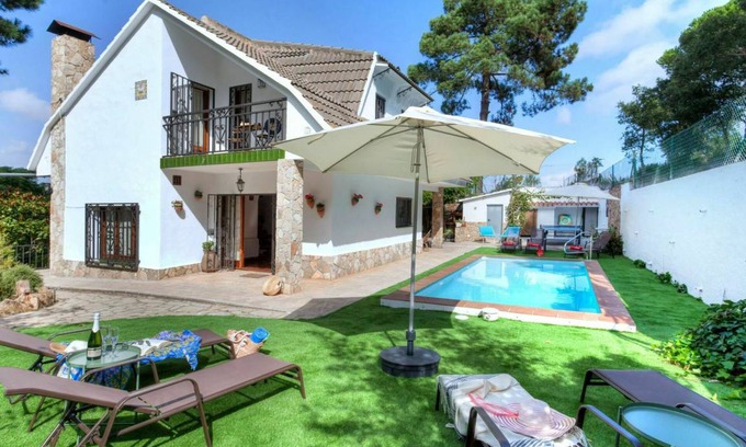 Puigventos Other | 150 m² Accommodation ∙ 4 bedrooms ∙ 8 guests