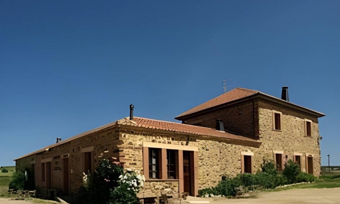 Luyego Apartment | 150 m² Apartment ∙ 4 bedrooms ∙ 10 guests