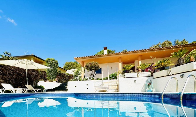 Santa Cristina de Aro Villa | 150 m² Villa ∙ 3 bedrooms ∙ 6 guests