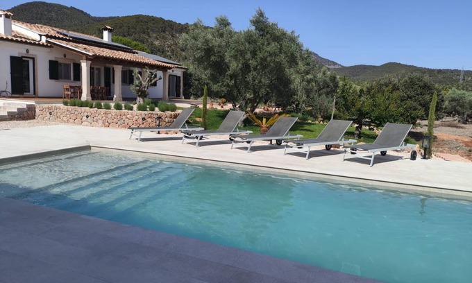 Bunyola House | 150 m² Finca ∙ 4 bedrooms ∙ 8 guests