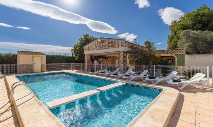 Dolores Villa | 150 m² Villa ∙ 3 bedrooms ∙ 11 guests