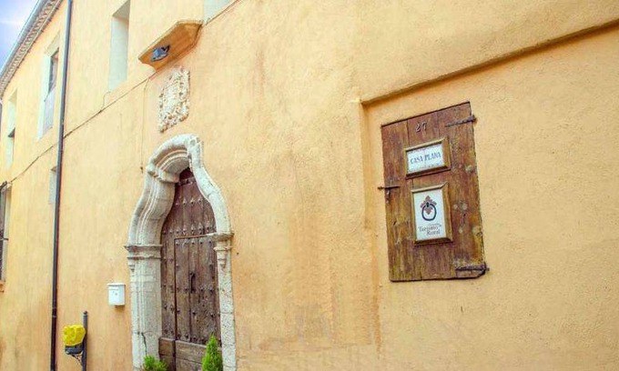 Peralta de Calasanz House | 1500 m² House ∙ 6 bedrooms ∙ 20 guests