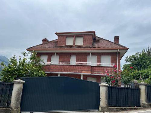 Mentera Barruelo House | 160 m² House ∙ 5 bedrooms ∙ 10 guests
