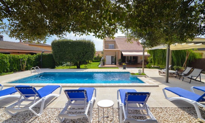 Macanet de la Selva Villa | 170 m² Villa ∙ 4 bedrooms ∙ 8 guests