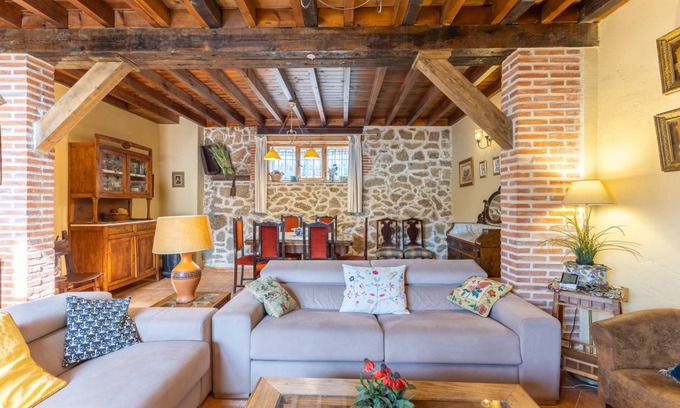 Bonilla de la Sierra House | 170 m² House ∙ 3 bedrooms ∙ 9 guests