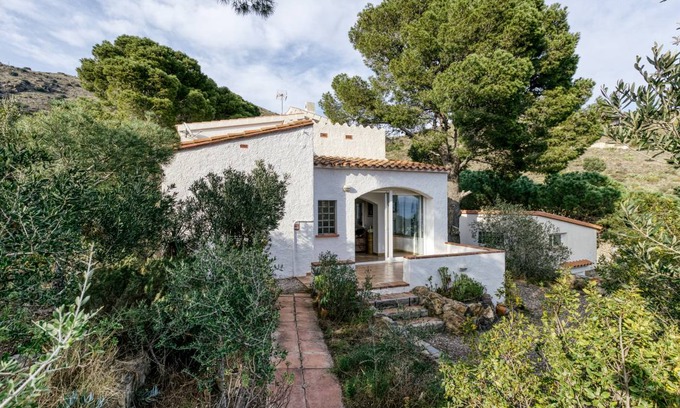 Colera Villa | 175 m² Villa ∙ 4 bedrooms ∙ 10 guests