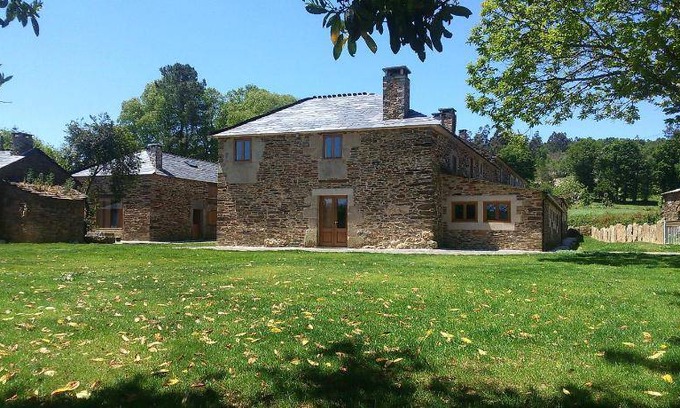 Monfero House | 177 m² House ∙ 4 bedrooms ∙ 8 guests