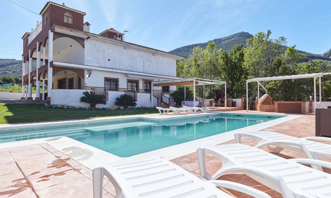 Jamilena House | 180 m² House ∙ 3 bedrooms ∙ 8 guests