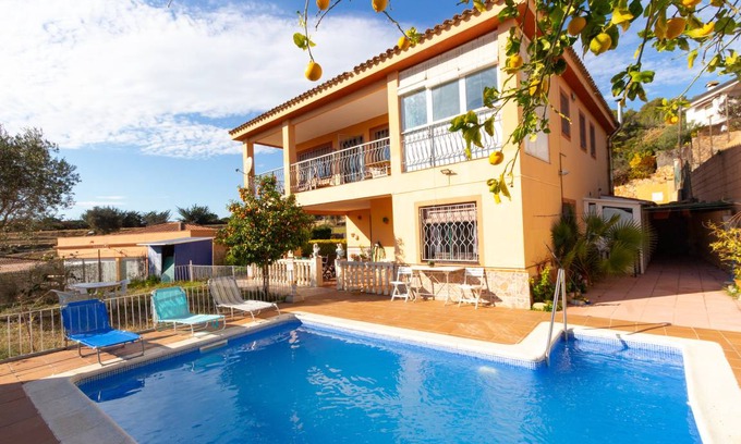 Blanes Villa | 180 m² Villa ∙ 5 bedrooms ∙ 10 guests